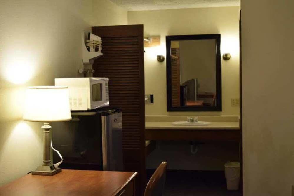 Olympic Inn & Suites อเบอร์ดีน ภายนอก รูปภาพ
